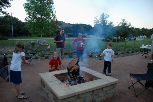 2010/10(Oct)/1st Firepit Cookout/640x480_2010-10-07-11 1st Firepit Cookout.jpg